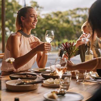 Grape Minds Drink a Lot – Six Ways to Celebrate National White Wine Day.